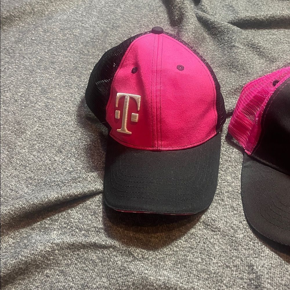 T-Mobile hat bundle - Picture 2 of 6